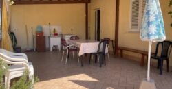 12A – GIUGNO E SETTEMBRE- VADA, TRILOCALE CON TERRAZZA