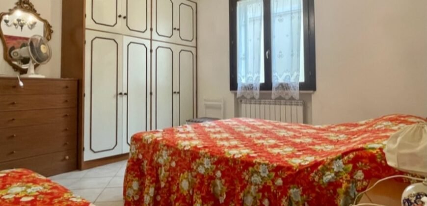 13A – GIUGNO e AGOSTO – 6 POSTI PIANO TERRA A 150 M DAL MARE