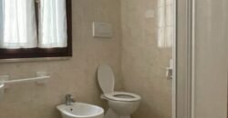 13A – GIUGNO e AGOSTO – 6 POSTI PIANO TERRA A 150 M DAL MARE