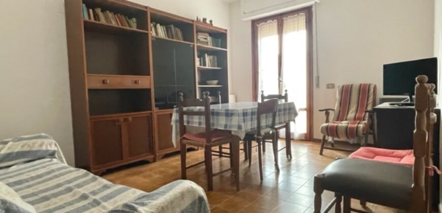 44A – 2/15 AGOSTO – VADA,  5/6 POSTI LETTO CON POSTO AUTO.