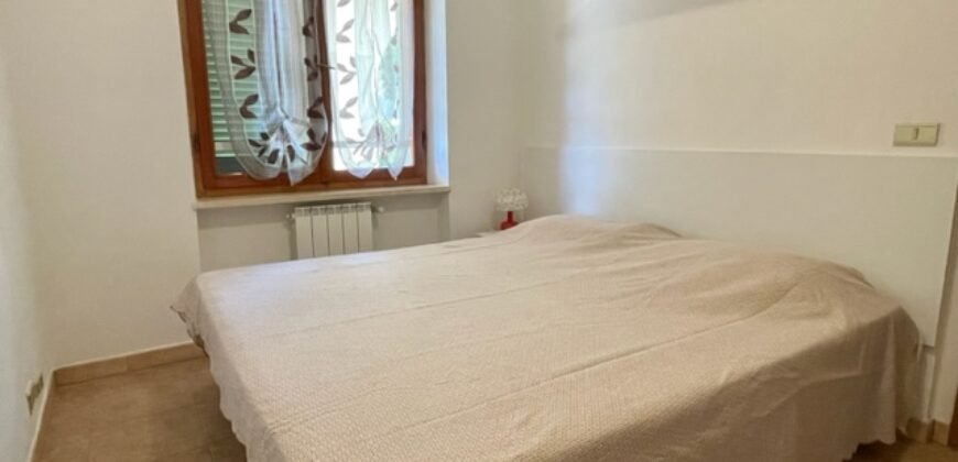 11A -AGOSTO-VADA, 5 POSTI PIANO TERRA