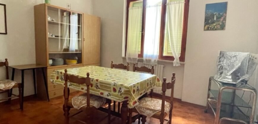 11A -AGOSTO-VADA, 5 POSTI PIANO TERRA