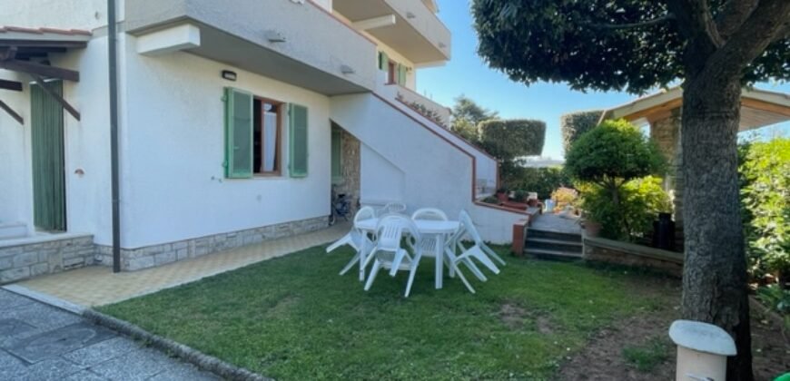 11A -AGOSTO-VADA, 5 POSTI PIANO TERRA