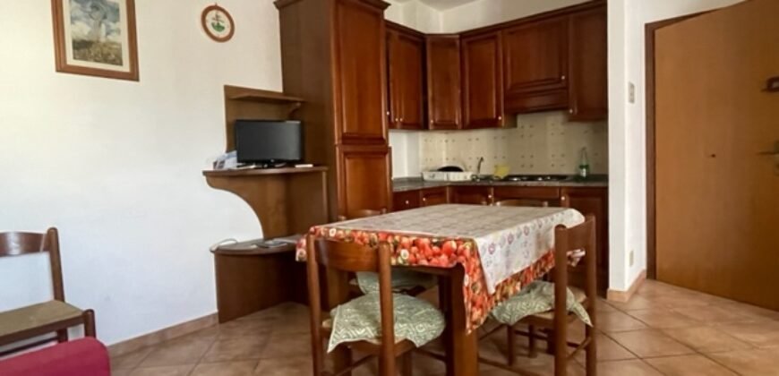 68A – 17/31 AGOSTO – Vada, Trilocale con posto auto