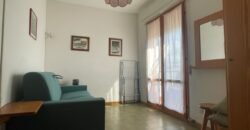 68A – 17/31 AGOSTO – Vada, Trilocale con posto auto