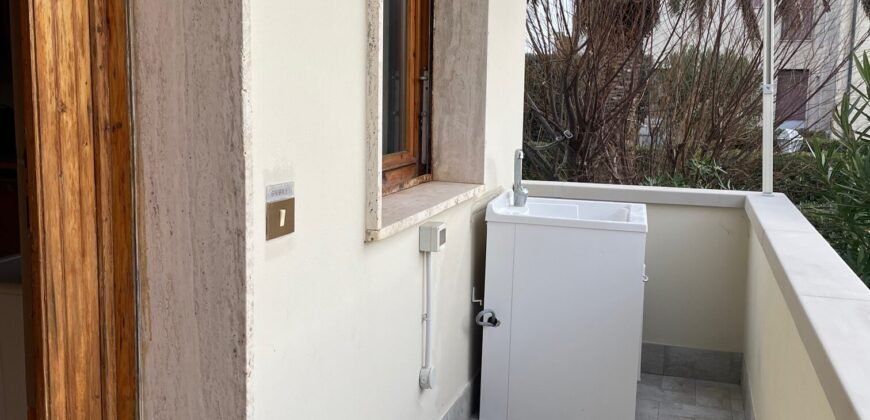 64A – MAGGIO, 1-13 GIUGNO, SETTEMBRE , VADA, Trilocale fronte mare