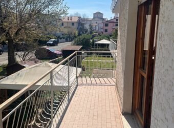 106A – MAGGIO E GIUGNO – Vada, 8 posti a 250 m dal mare