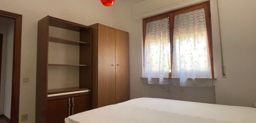 106A – MAGGIO E GIUGNO – Vada, 8 posti a 250 m dal mare