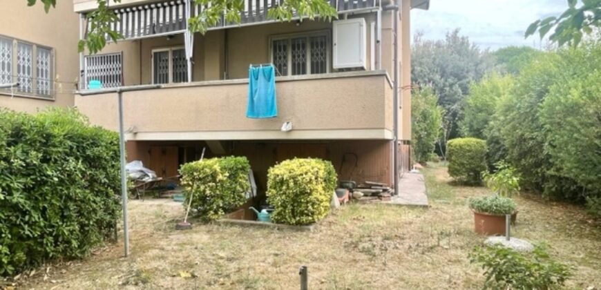 3V – VADA, PROPRIETA’ COMPOSTA DA DUE APPARTAMENTI