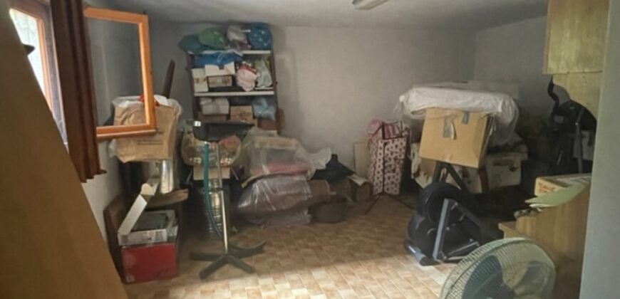 3V – VADA, PROPRIETA’ COMPOSTA DA DUE APPARTAMENTI