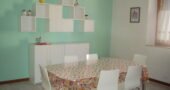 114A – GIUGNO- VADA, TRILOCALE 6 POSTI