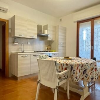 39V – VADA, BILOCALE A 300 M DAL MARE