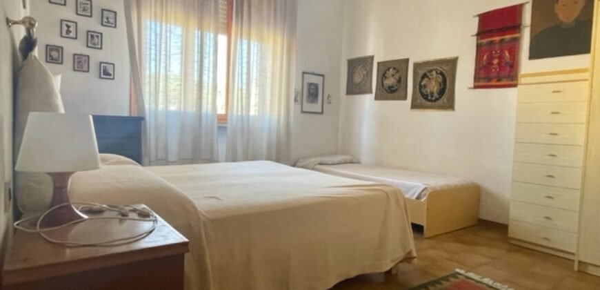 103A – GIUGNO E LUGLIO – VADA, TRILOCALE 5 POSTI