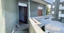 6V – VADA, AMPIO QUATTRO VANI CON MAGAZZINO E POSTO AUTO
