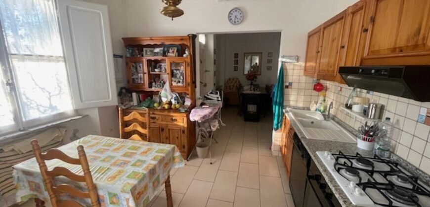VADA – APPARTAMENTO IN BIFAMILIARE