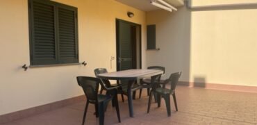 109A – GIUGNO/LUGLIO/AGOSTO – VADA, 4 POSTI CON GIARDINO