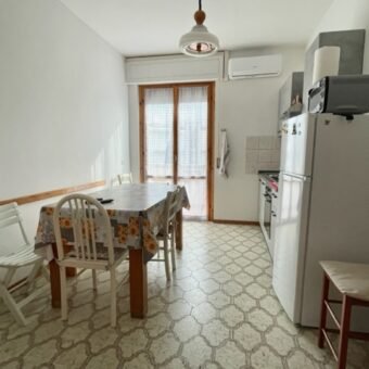 83A – LUGLIO E 1-15 AGOSTO – VADA, 5 POSTI