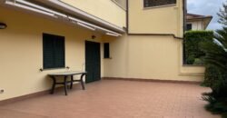 109A – LUGLIO E AGOSTO – VADA, 4 POSTI CON GIARDINO