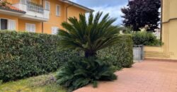 109A – LUGLIO E AGOSTO – VADA, 4 POSTI CON GIARDINO