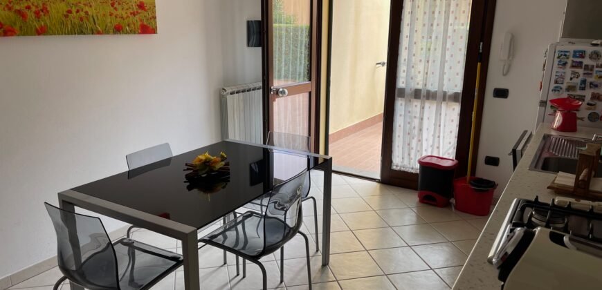 109A – LUGLIO E AGOSTO – VADA, 4 POSTI CON GIARDINO