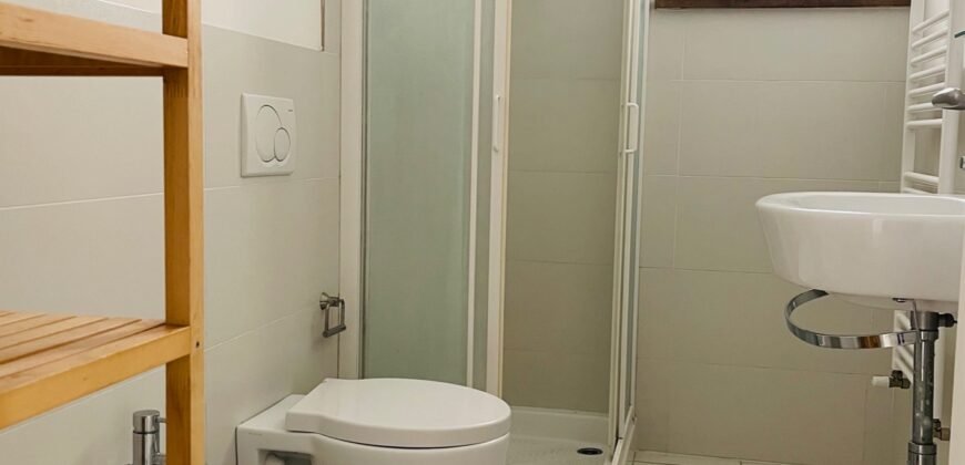 8V – VADA, TRILOCALE COME NUOVO