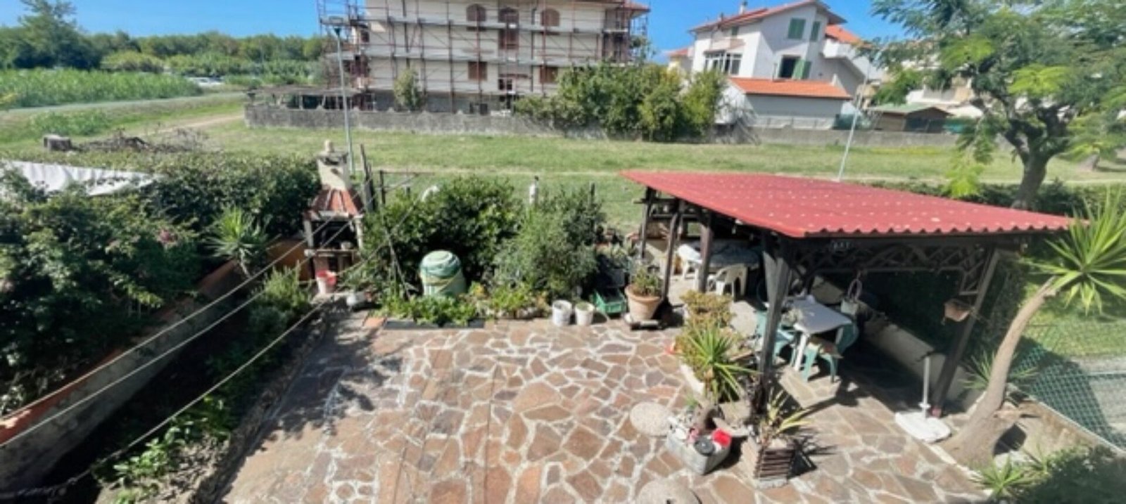 6V – NOSTRA ESCLUSIVA!!! SPLENDIDO 5 VANI CON GIARDINO