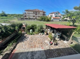 6V – NOSTRA ESCLUSIVA!!! SPLENDIDO 5 VANI CON GIARDINO