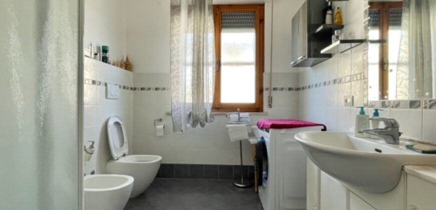 6V – NOSTRA ESCLUSIVA!!! SPLENDIDO 5 VANI CON GIARDINO