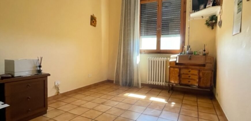 6V – NOSTRA ESCLUSIVA!!! SPLENDIDO 5 VANI CON GIARDINO
