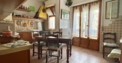 6V – NOSTRA ESCLUSIVA!!! SPLENDIDO 5 VANI CON GIARDINO
