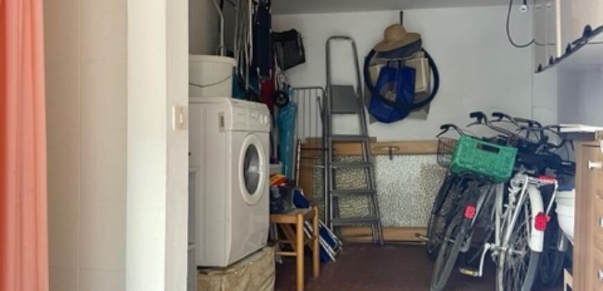 23V – VADA, BILOCALE CON RIMESSA E POSTO AUTO