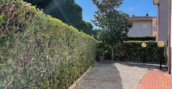 11V – VADA, TERRATETTO ANGOLARE CON GIARDINO E GARAGE