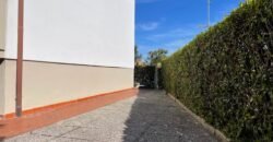 11V – VADA, TERRATETTO ANGOLARE CON GIARDINO E GARAGE