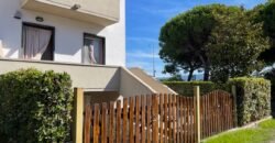 11V – VADA, TERRATETTO ANGOLARE CON GIARDINO E GARAGE