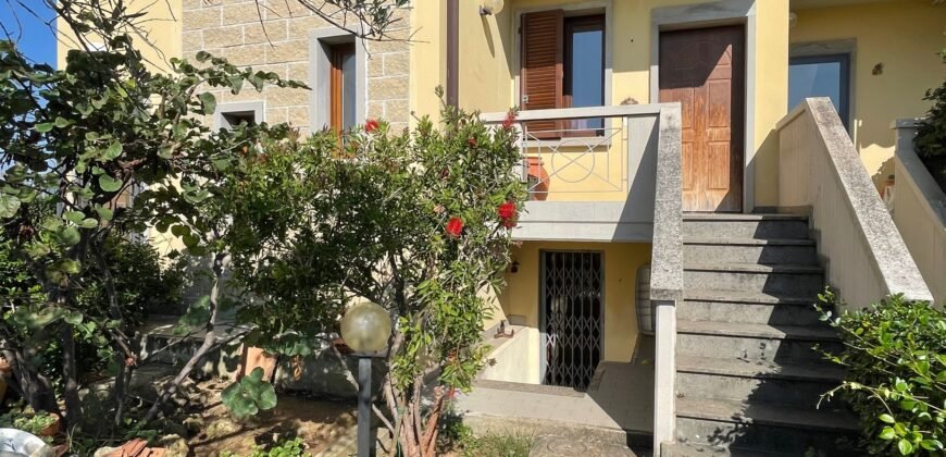 14V – VADA, APPARTAMENTO CON GARAGE/TAVERNA E GIARDINO