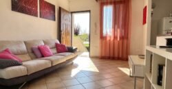 14V – VADA, APPARTAMENTO CON GARAGE/TAVERNA E GIARDINO