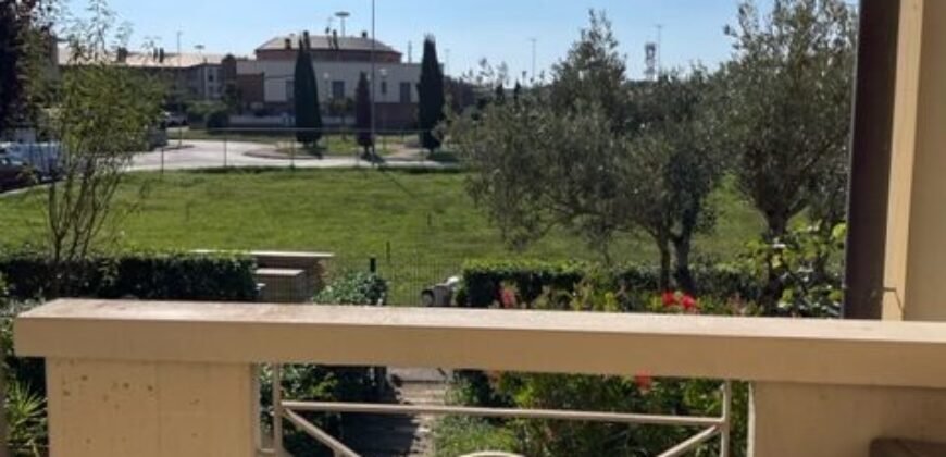 14V – VADA, APPARTAMENTO CON GARAGE/TAVERNA E GIARDINO