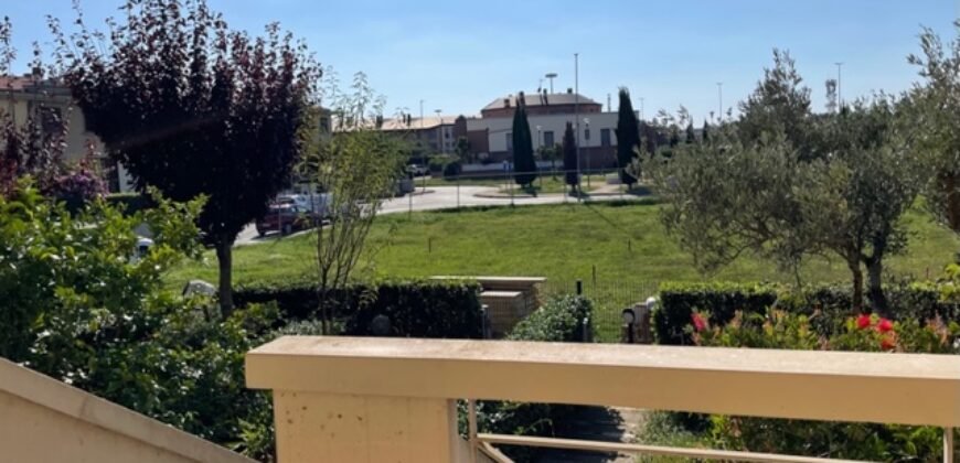 14V – VADA, APPARTAMENTO CON GARAGE/TAVERNA E GIARDINO