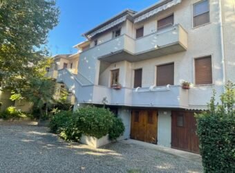 16V – VADA, TRILOCALE CON GARAGE COMUNICANTE