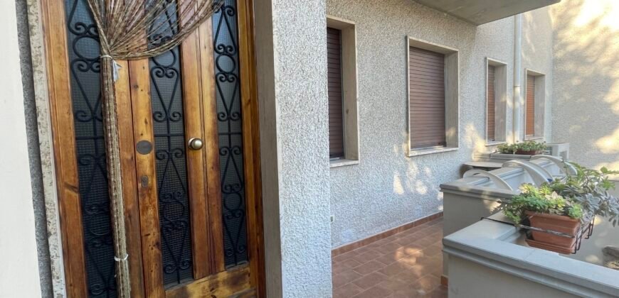 16V – VADA, TRILOCALE CON GARAGE COMUNICANTE