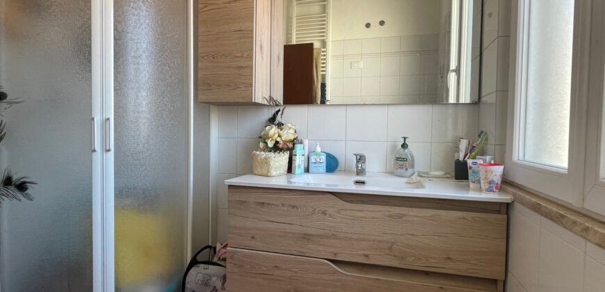 4V- VADA, TRILOCALE INDIPENDENTE