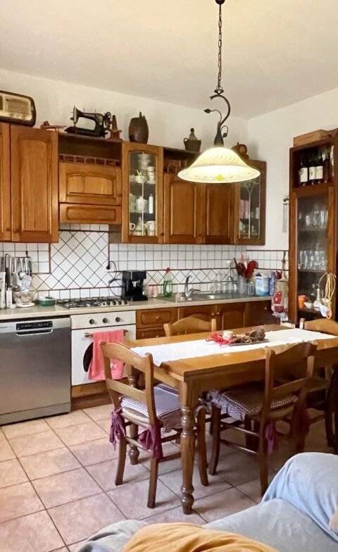 4V- VADA, TRILOCALE INDIPENDENTE