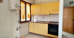 16V- MARINA DI CECINA, AMPIO TRILOCALE A 600 M DAL MARE