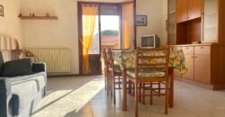 16V- MARINA DI CECINA, AMPIO TRILOCALE A 600 M DAL MARE