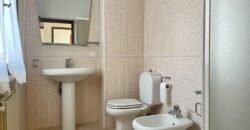 16V- MARINA DI CECINA, AMPIO TRILOCALE A 600 M DAL MARE