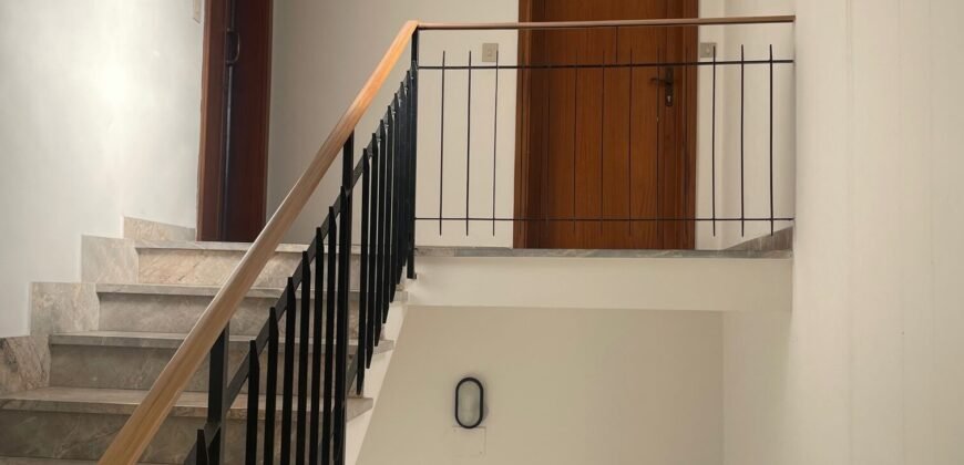 16V- MARINA DI CECINA, AMPIO TRILOCALE A 600 M DAL MARE