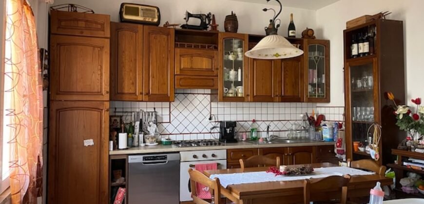 4V- VADA, TRILOCALE INDIPENDENTE