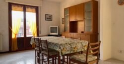 16V- MARINA DI CECINA, AMPIO TRILOCALE A 600 M DAL MARE