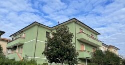 16V- MARINA DI CECINA, AMPIO TRILOCALE A 600 M DAL MARE