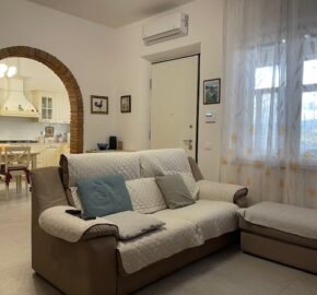 5V – VADA, VILLETTA INDIPENDENTE